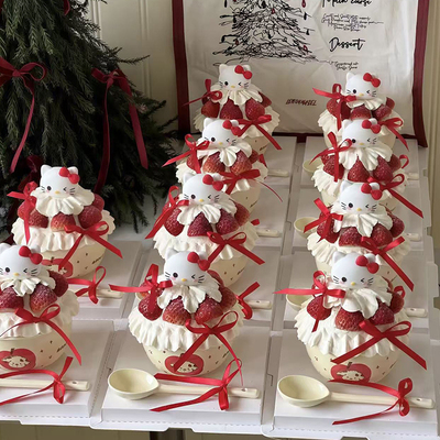 小红书同款新年圣诞卡通KT猫红色丝带草莓碗蛋糕装饰圣诞派对装扮