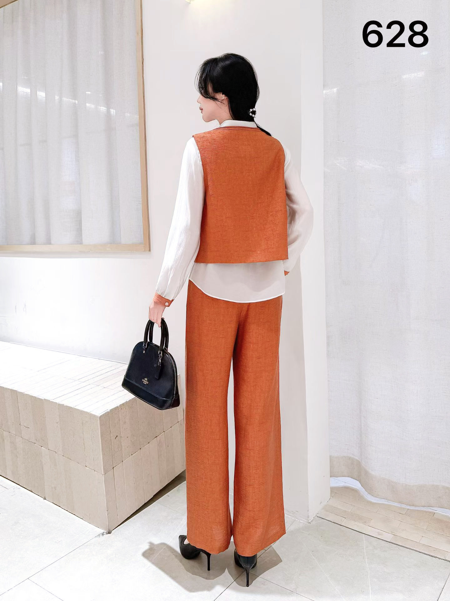 时尚套装2026春装新款气质拼色衬衫马甲阔腿裤三件套裤