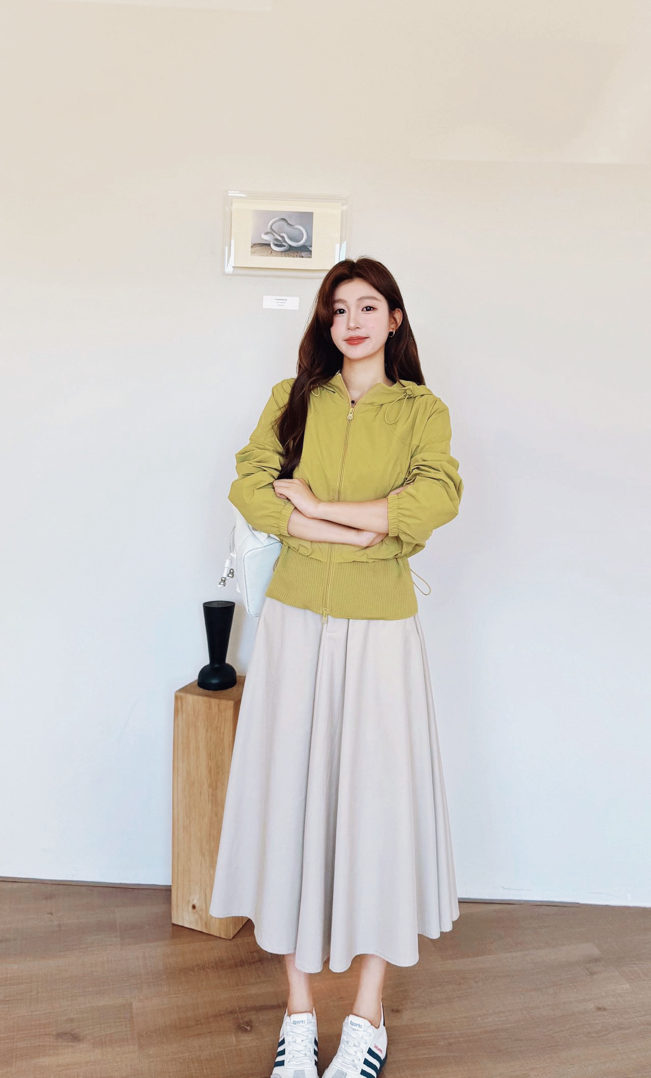 薄款连帽短装拉链长袖风衣女2026秋季新款修身收口抽绳休闲外套
