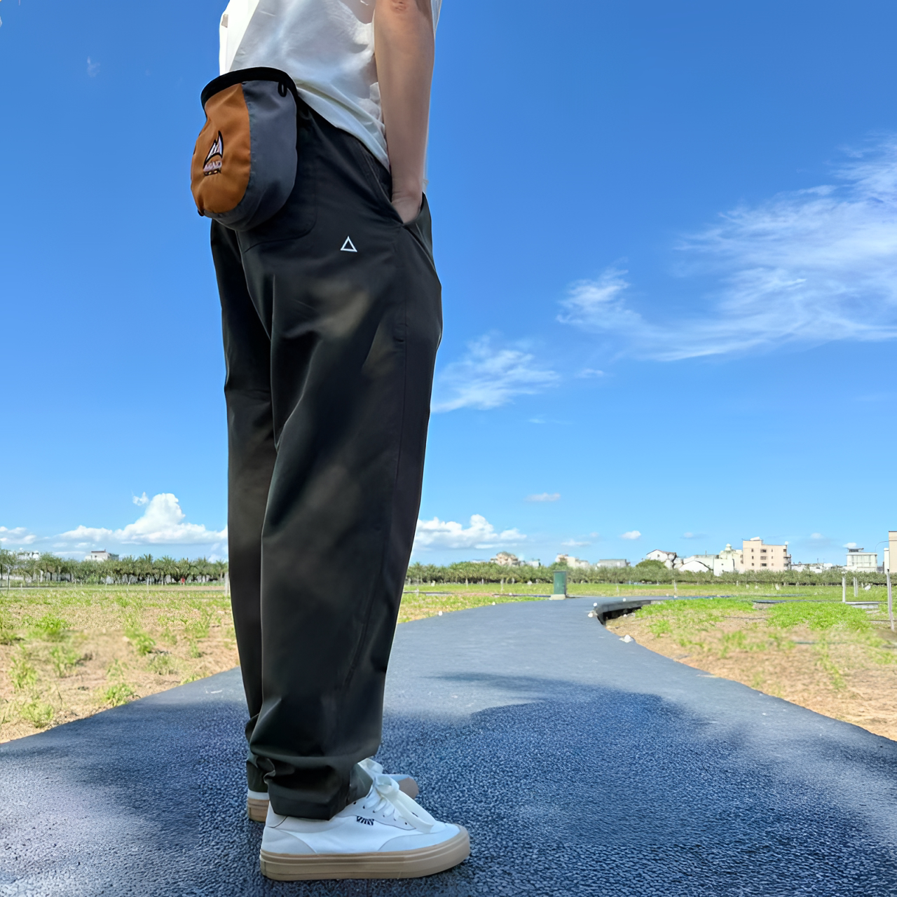 男士秋冬户外松紧腰运动休闲长裤