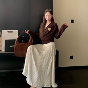 巨百搭！'杜塞画廊'高智女神裙！氛围感缎面压褶大裙摆A字半身裙