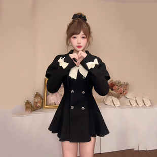 【昭雪千金】冬季英伦千金风小众黑色双排扣斗篷披肩式大衣外套女