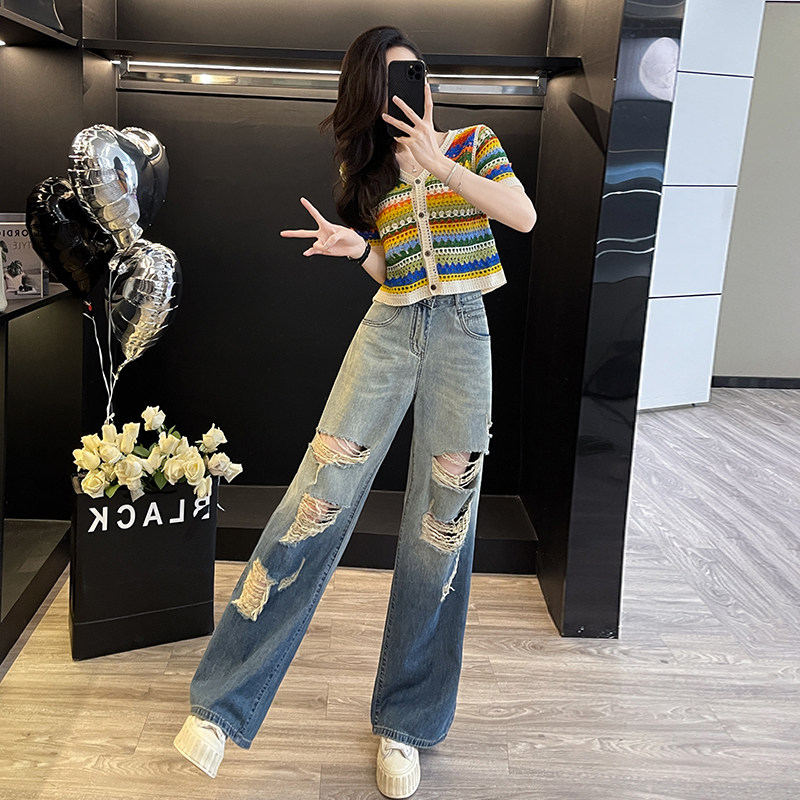 夏季穿搭一整套2024新款女撞色条纹针织上衣破洞阔腿牛仔裤两件套