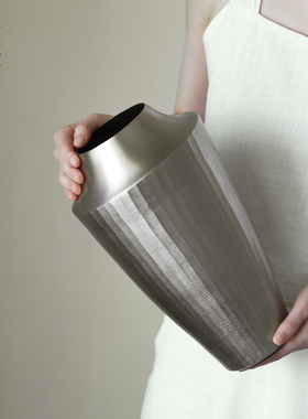 进口意式极简金属花瓶银色烛台