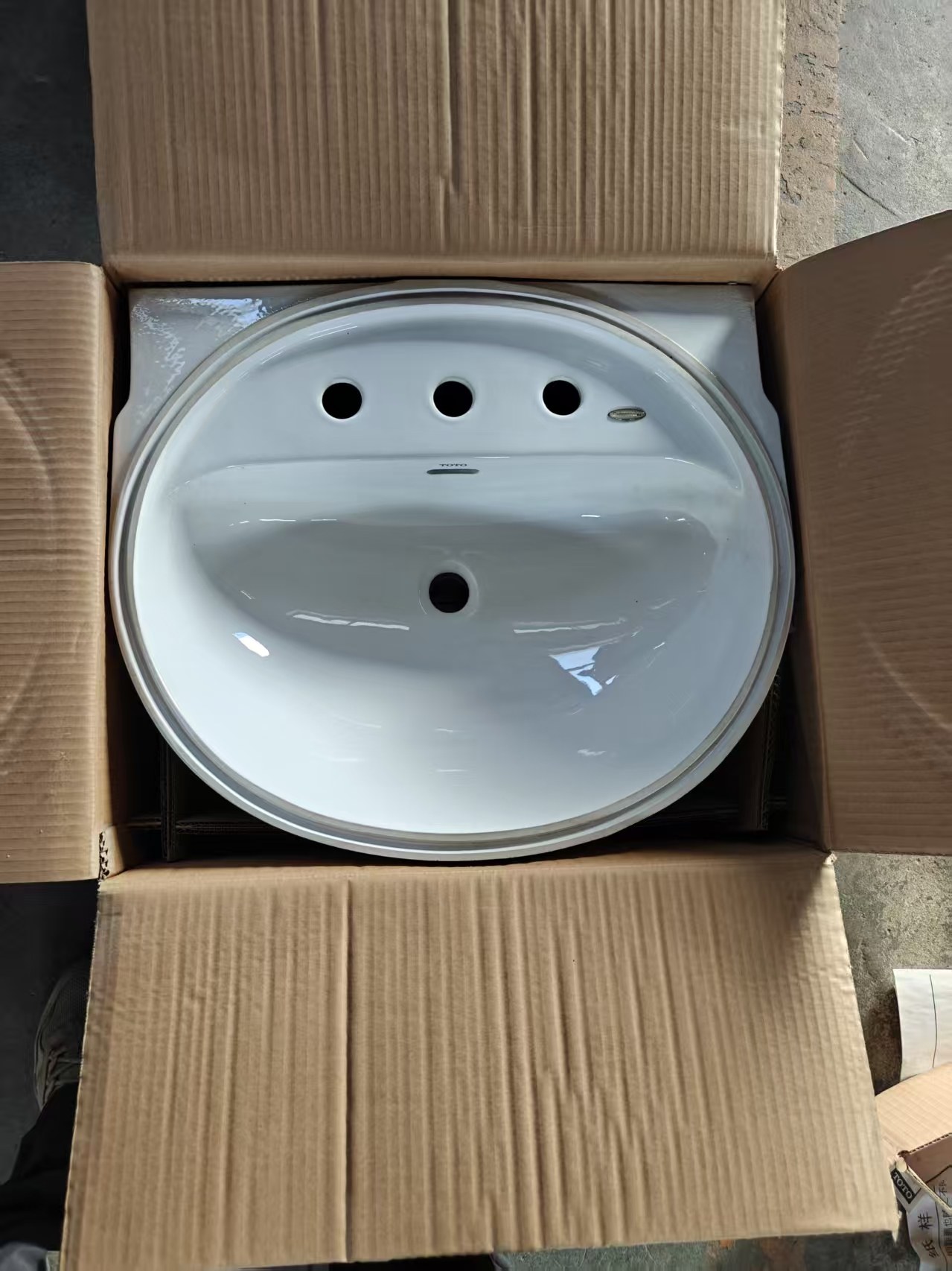 TOTO洁具卫浴陶瓷洗脸盆台下盆LW582B八寸白色