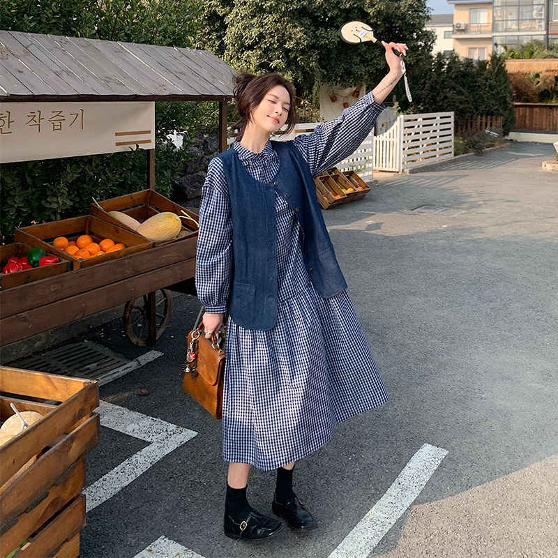 韩版设计感减龄格纹连衣裙女2025春季新款休闲牛仔马甲,女装连衣裙,2C005