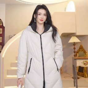 【呼呼专享】可颜新款羽绒服AC34508380