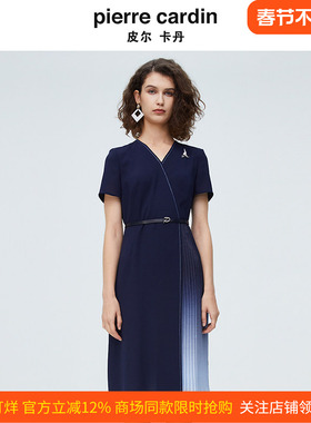 皮尔卡丹女装夏季新款时尚V领百褶拼接法式连衣裙P4213D4034N0