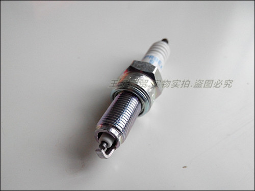 适用战鹰战神战龙CPR8EA-9火花塞