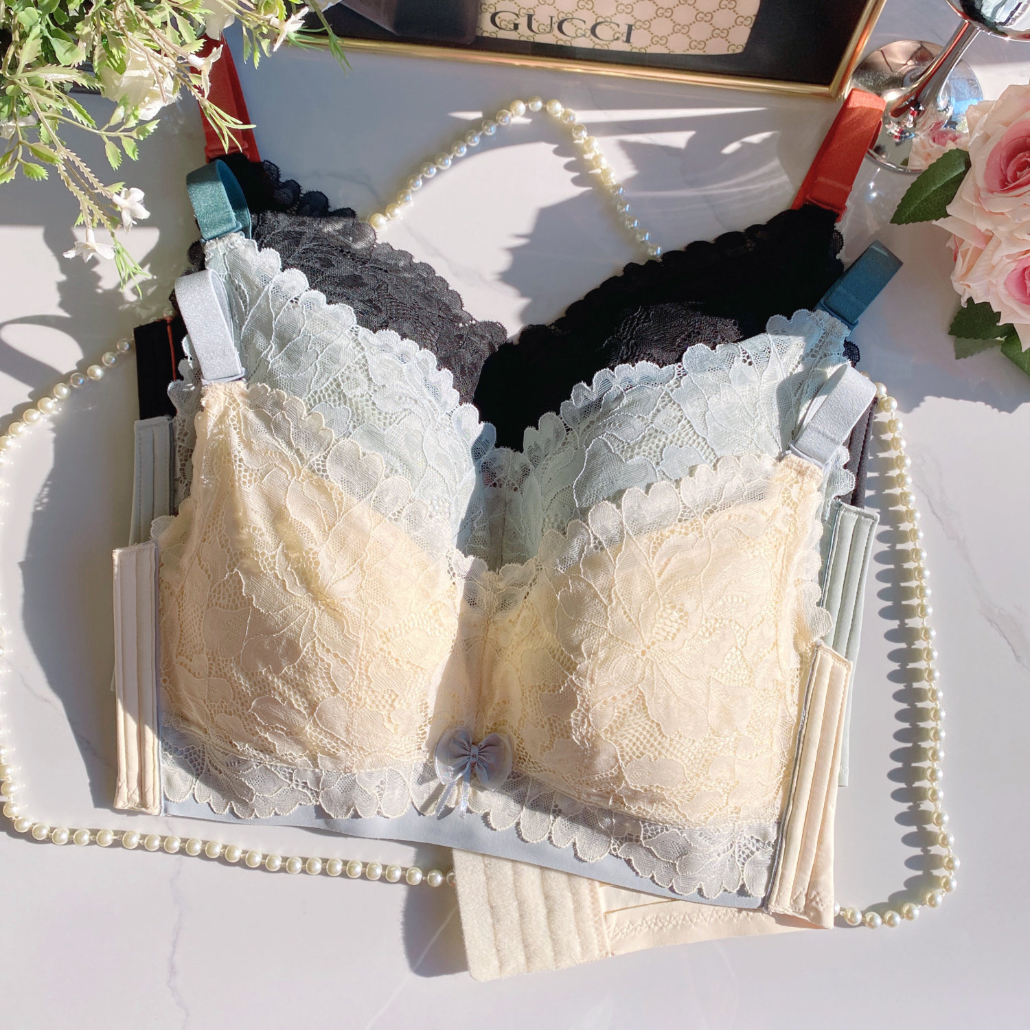 撤拒货乳胶薄C杯无钢圈内衣全罩杯聚拢收副乳防下垂大胸显小文胸