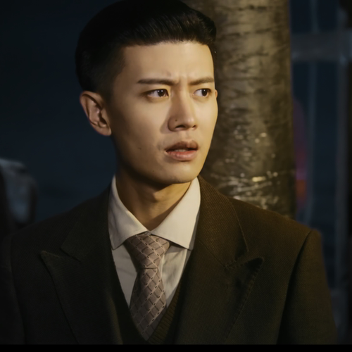 风与潮何贤任嘉伦同款男士领带涤纶提花面料正装商务条纹手打领带