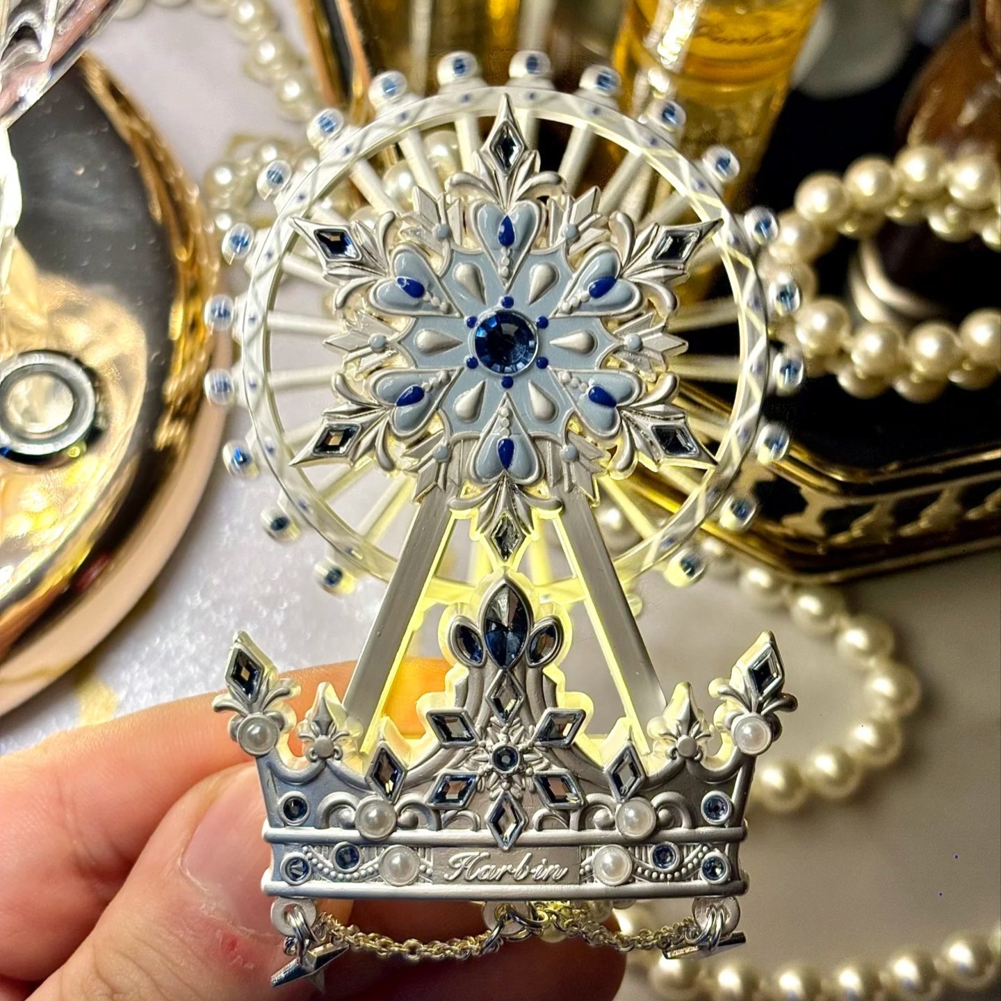 26年新款冰雪王冠裸眼3D超美AR动画冰雪大世界可转带灯冰箱贴