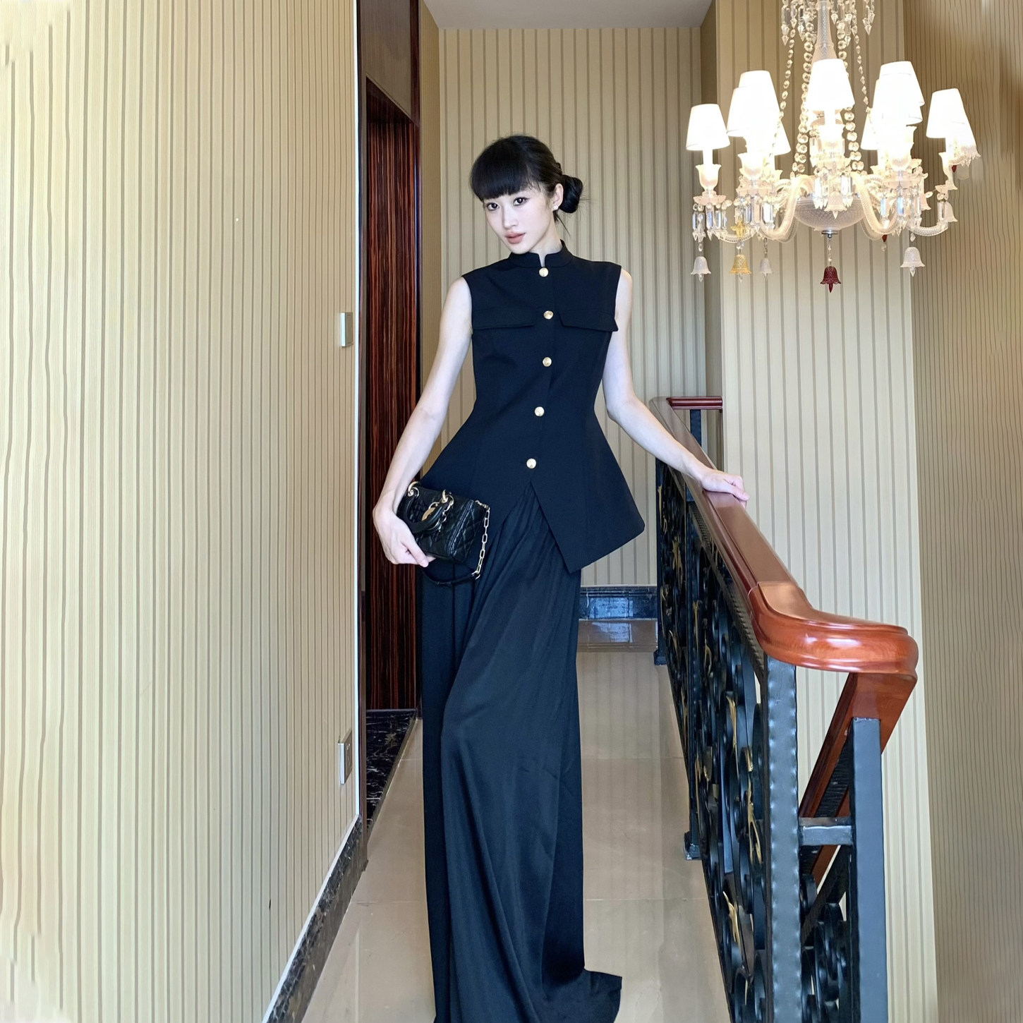 黑色缎面法式拖地半身裙+马甲套装女夏2024新款气质高级感长裙子