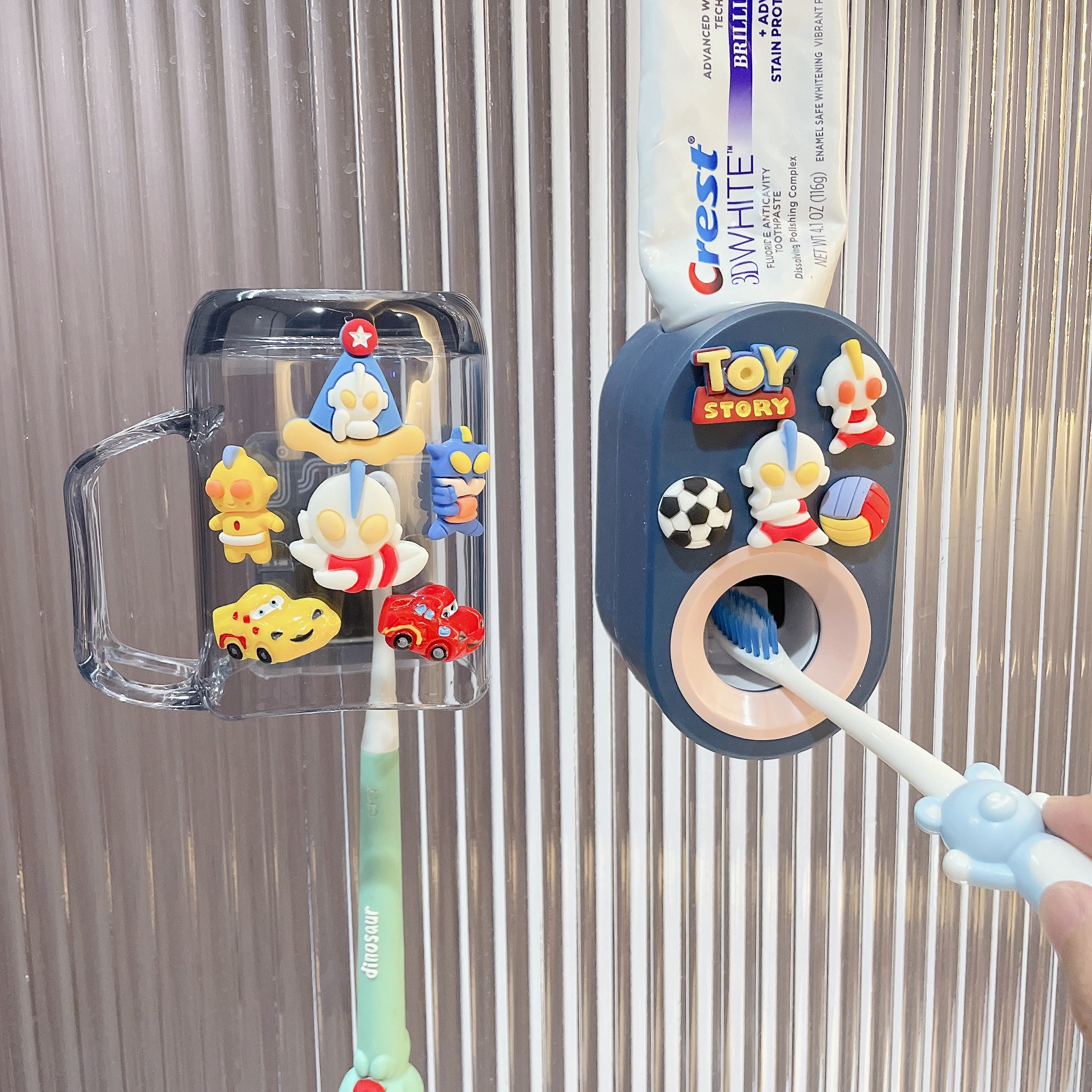 儿童刷牙杯子漱口杯卡通可爱壁挂式牙具牙刷杯置物架宝宝男孩女孩