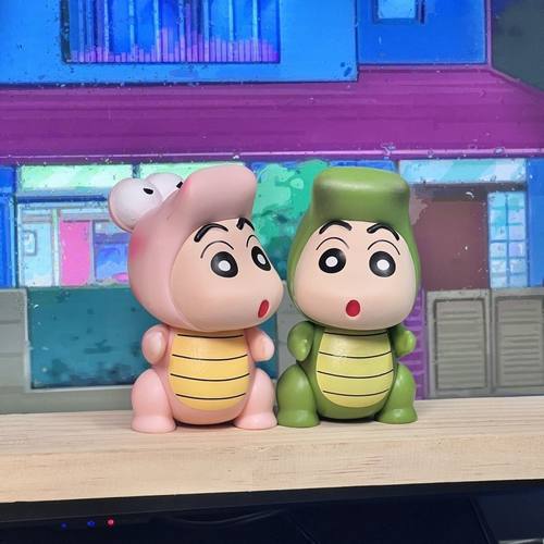 蜡笔小新鳄鱼COS系列可爱女生办公桌面车载机箱摆件公仔手办礼物