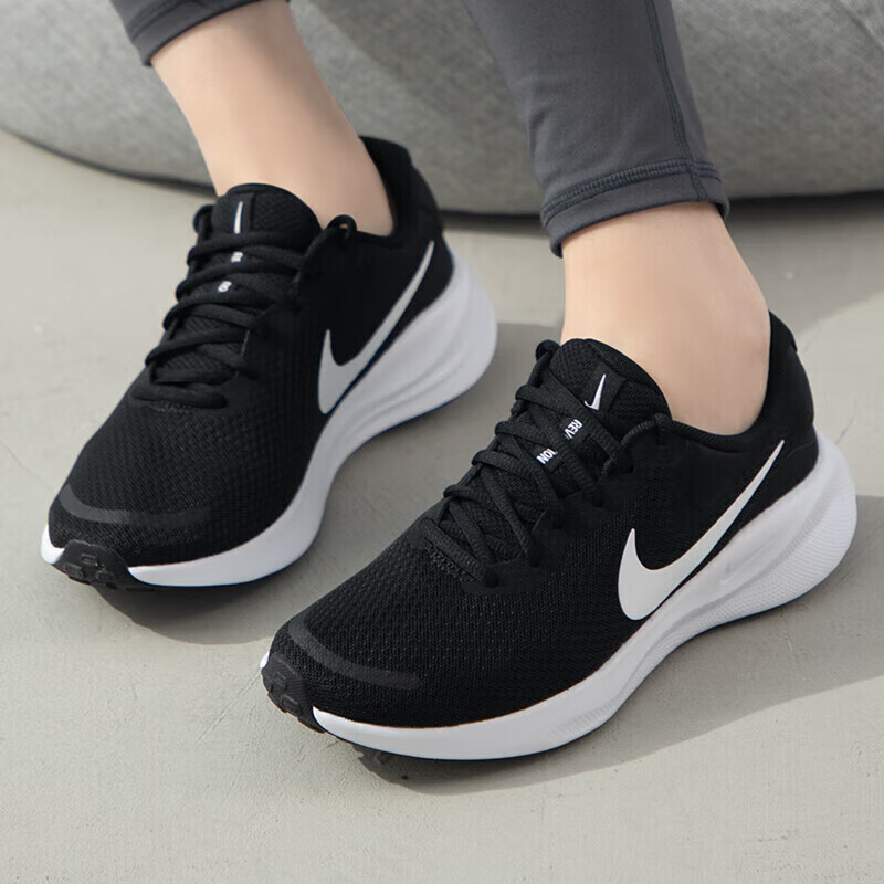 Nike耐克女夏季运动鞋跑步鞋