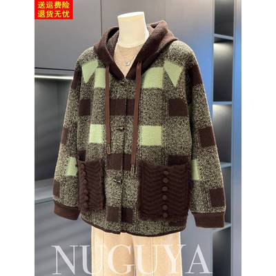 时尚休闲大码胖妈妈装格子外套女春秋新款上衣洋气中老年针织大衣