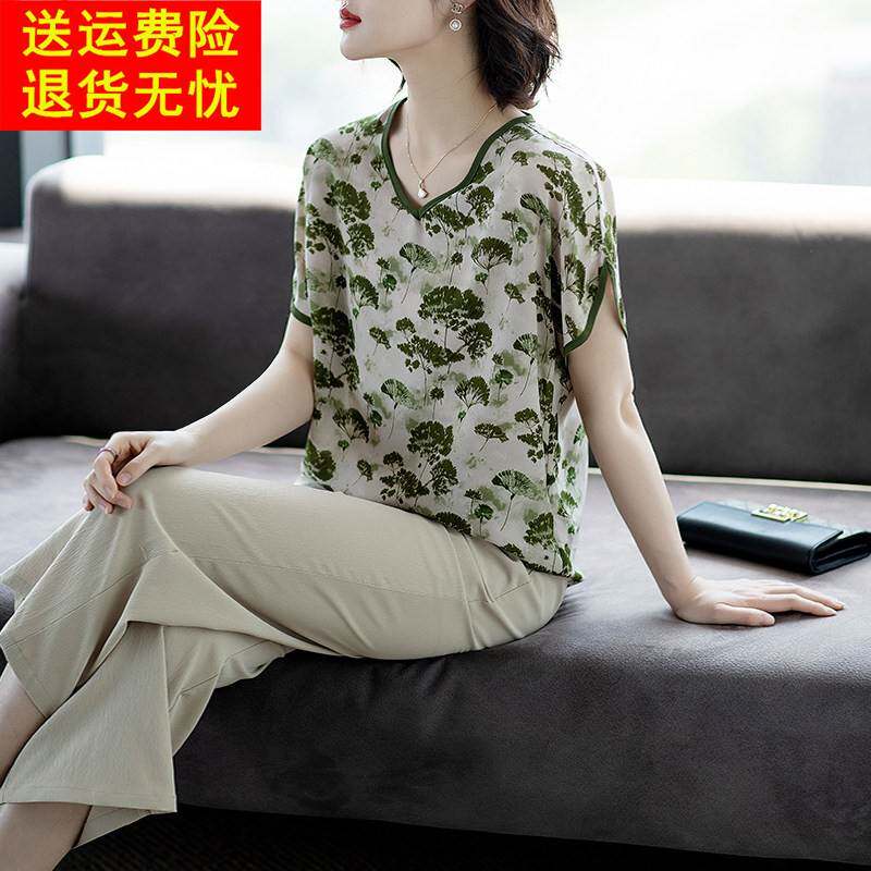 妈妈休闲时尚雪纺小衫大码短袖T恤中老年女夏装新款气质中年套装