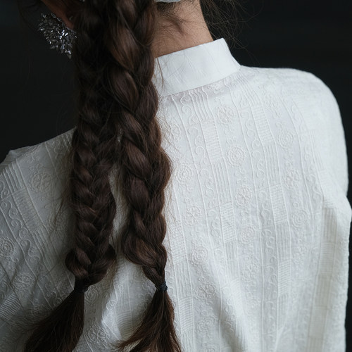 远家纯棉重工满身绣立领衬衣