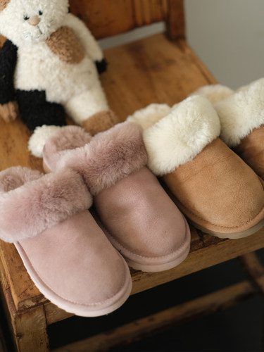 远家保暖羊皮毛一体拖鞋