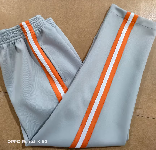 宽橙边橘底中间一道白杠边