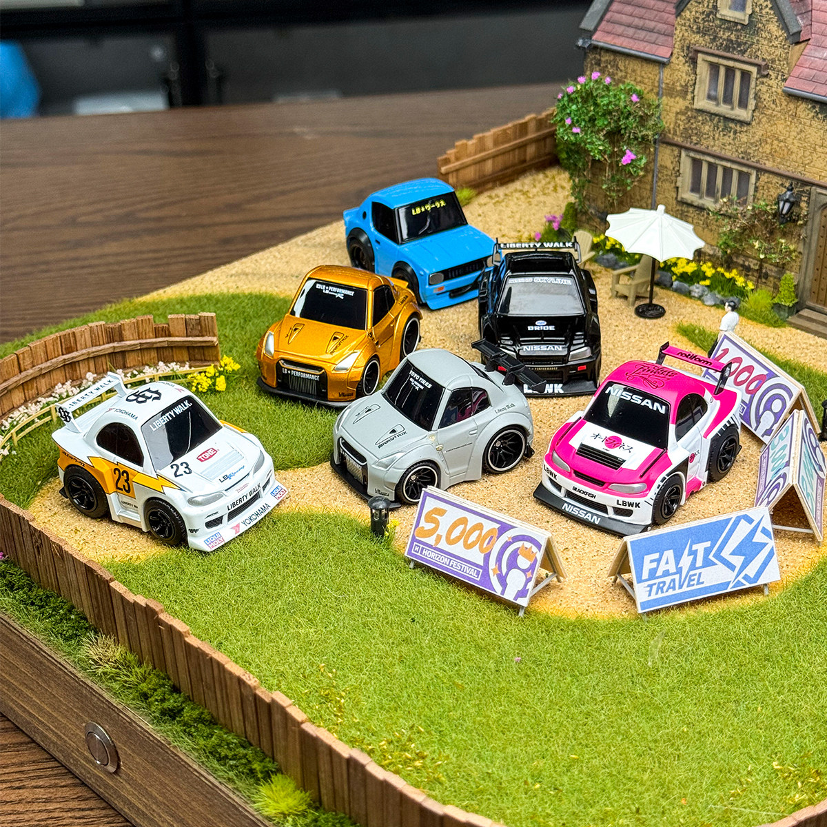 MINIGT164蛋车合金汽车模型