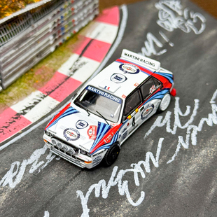 TW Tarmac Works 1:64 蓝旗亚Delta HF Integrale马天尼合金车模