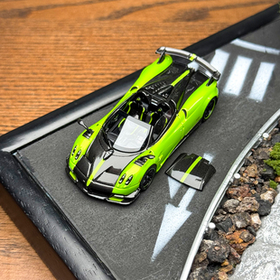 LCD 1:64 帕加尼花雅Huayra敞篷bc 合金汽车模型现货