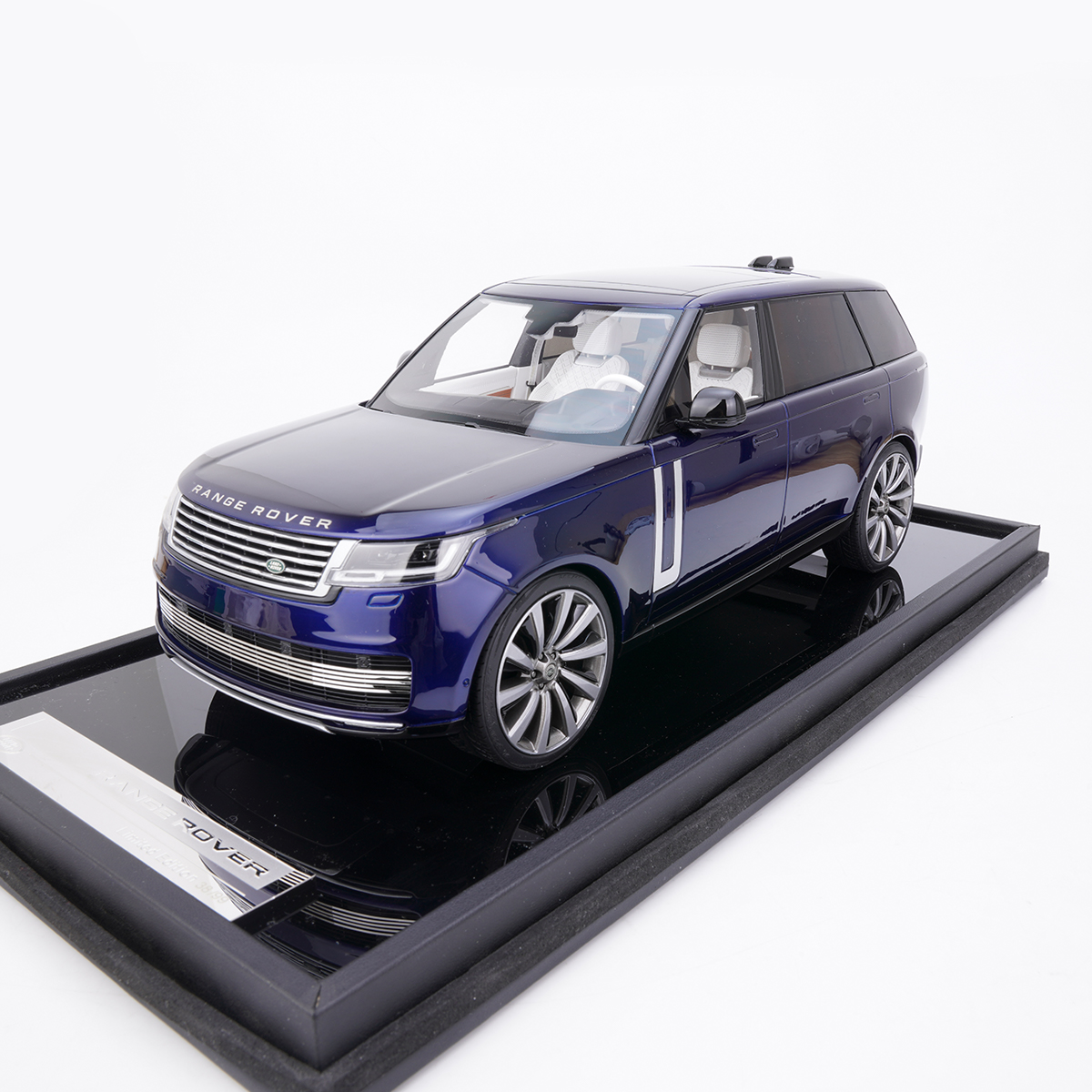 MH路虎树脂1：18汽车模型