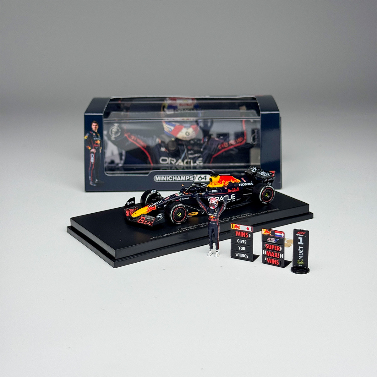 Minichamps迷你切 1:64 红牛RB21维斯塔潘罗马涅冠军汽车模型图片