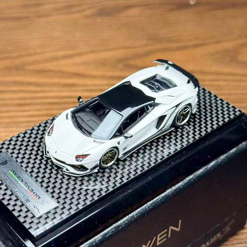 YM Model1:64 兰博基尼Aventador S 大牛LP740-4 树脂汽车模型