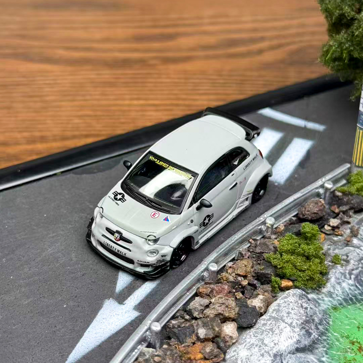 MINIGT164菲亚特合金汽车模型