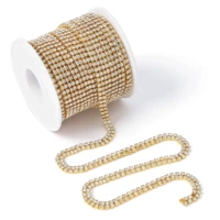 Двойной ряд, белые бриллианты на золоте, 5 мм, около 300 штук, 1 ярд.