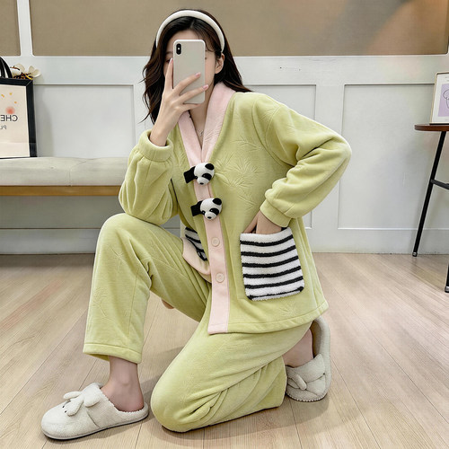 高颜值甜美时尚海岛绒睡衣女秋冬季新款休闲风薄绒保暖家居服套装