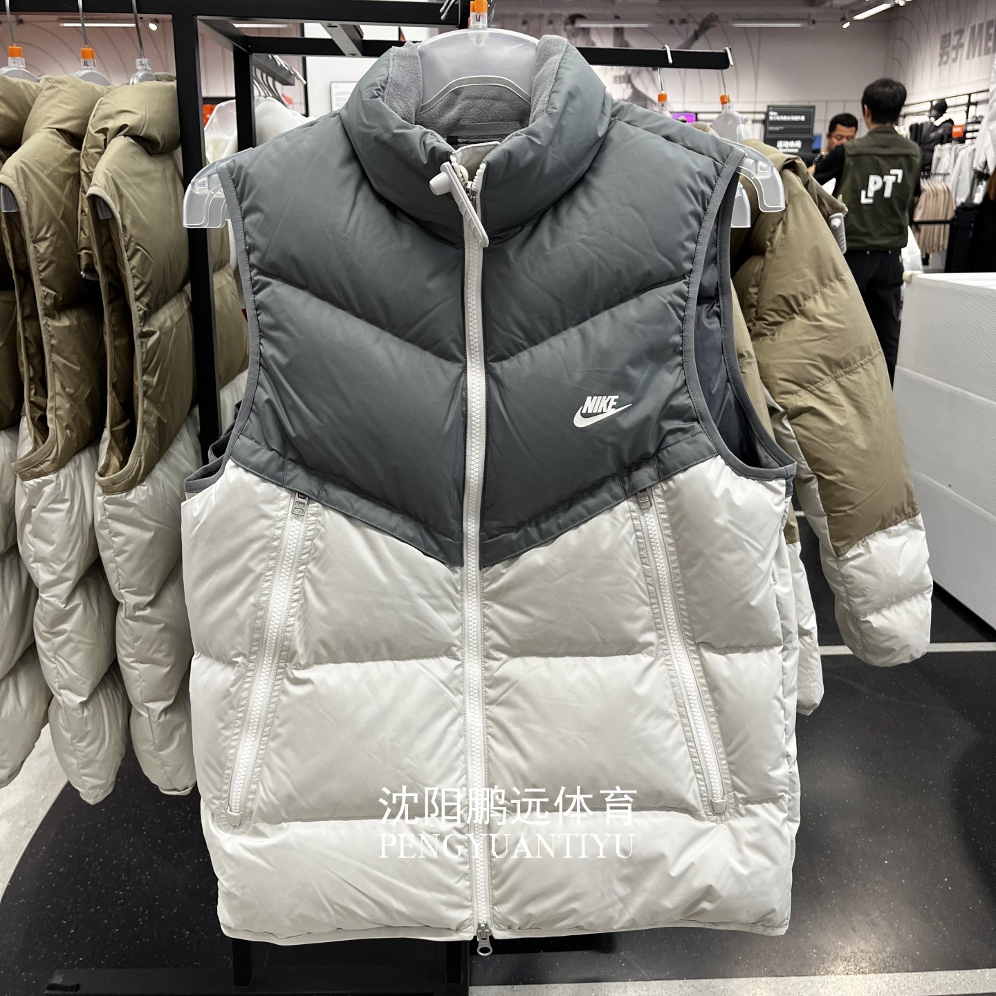 NIKE耐克男子冬季休闲运动保暖立领羽绒马甲背心DV1136-084-247