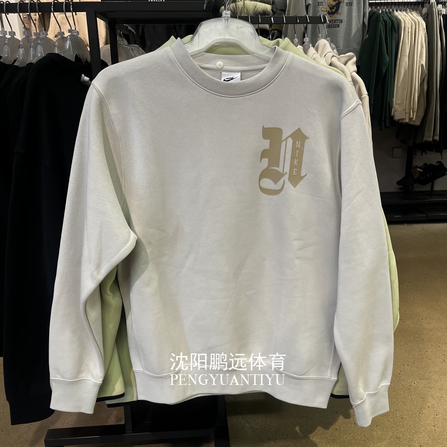 Nike/耐克男子冬季运动休闲加绒保暖圆领卫衣套头衫IO7907-072