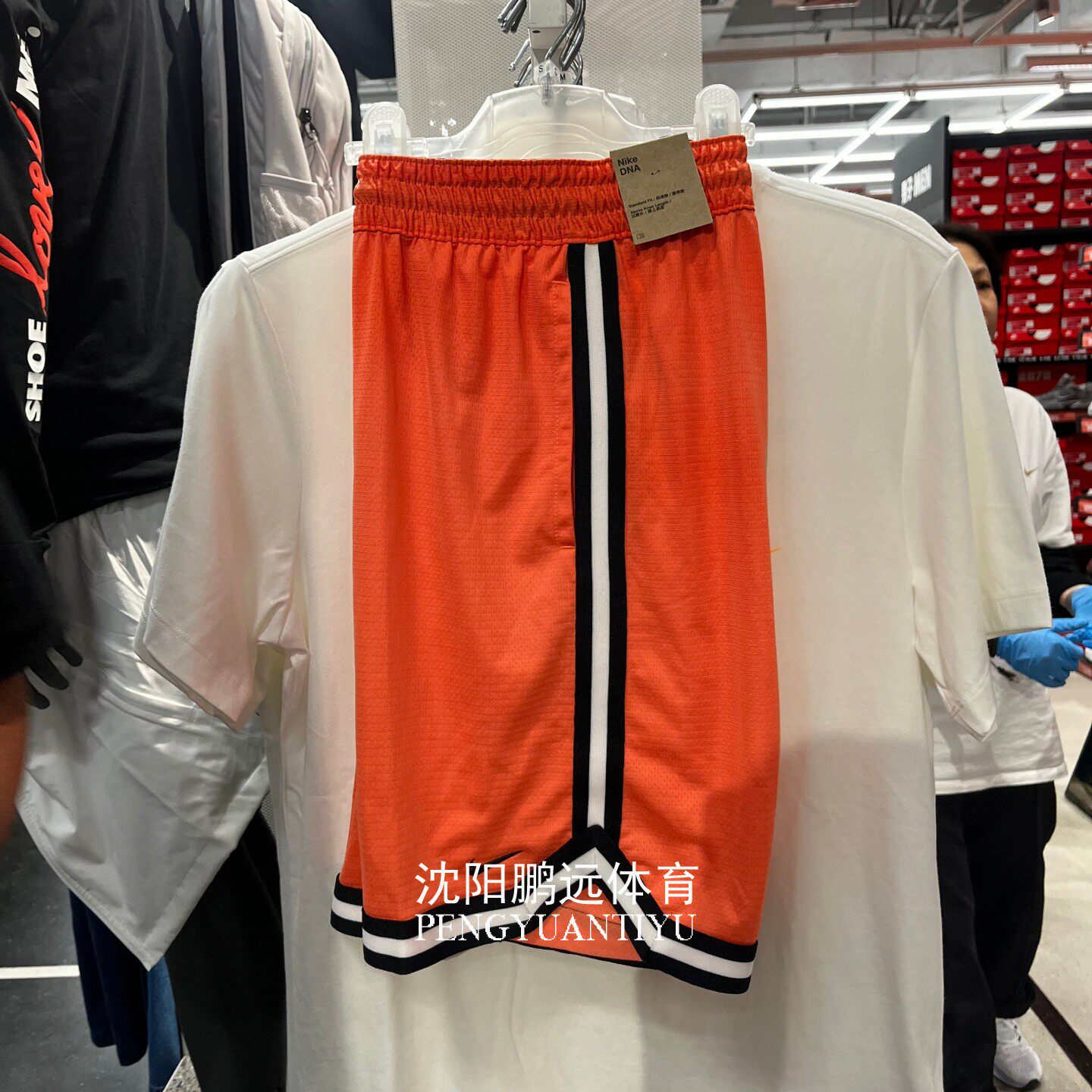 Nike/耐克男子夏季篮球运动训练宽松透气梭织五分短裤FN2652-643