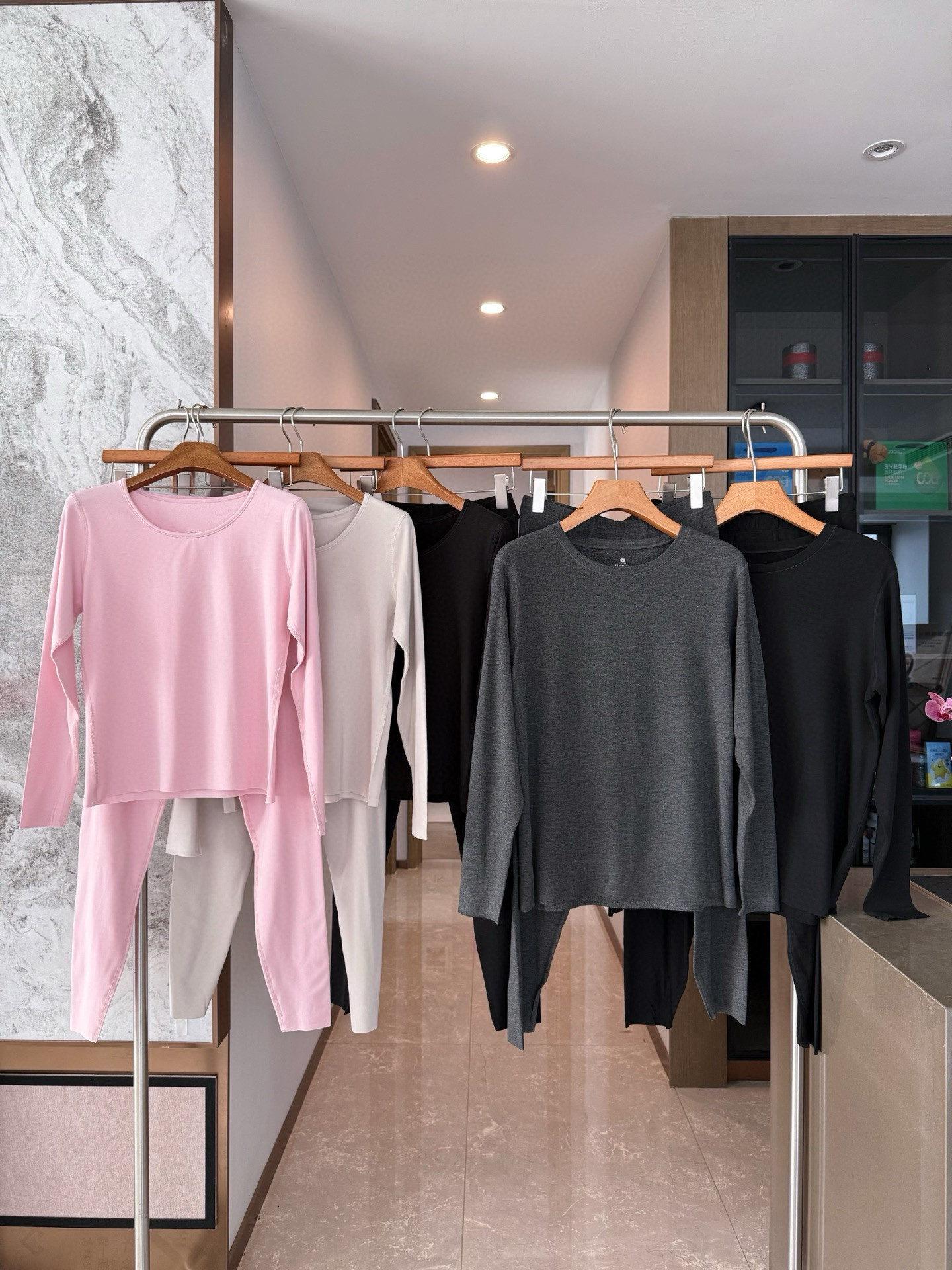 121604羽绒化羊毛保暖内衣男女无痕长袖秋衣秋裤两件套加厚情侣款