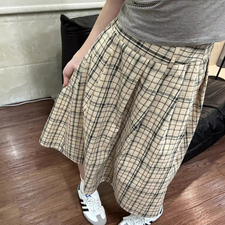 黄色格子半身裙女夏2025新款学院风百搭高腰a字裙中长款格纹裙子
