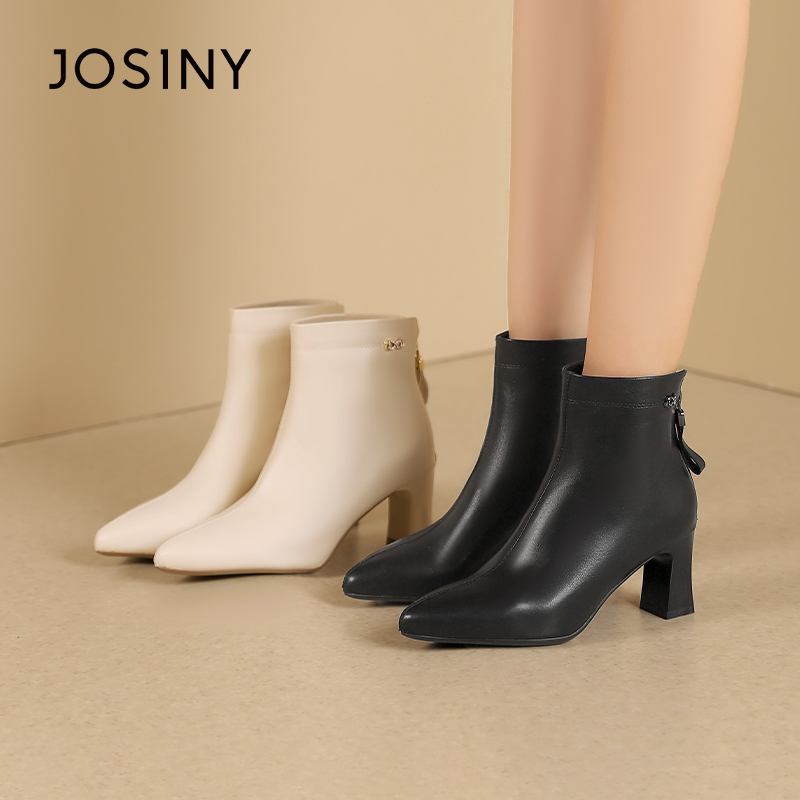 卓诗尼冬女靴撤柜正品韩系气质简约短靴优雅尖头水钻字母通勤百搭