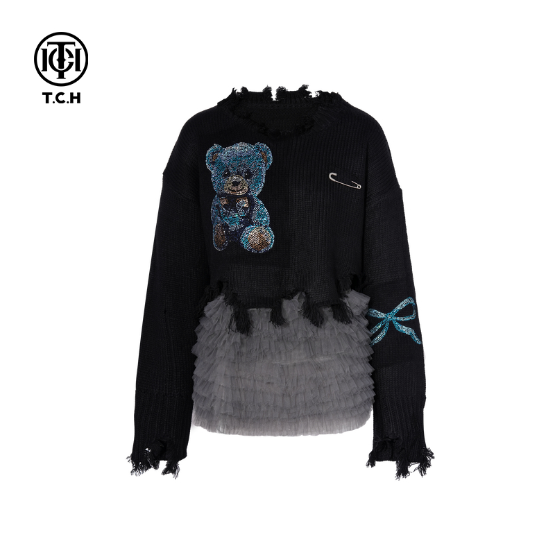 TCH私服小熊烫钻时尚黑色破洞针织衫套装女T75C07E5028