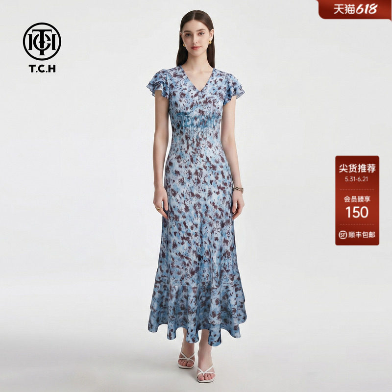 TCH2026夏季新款V领荷叶袖碎花连衣裙女烫钻气质收腰显瘦法式长裙