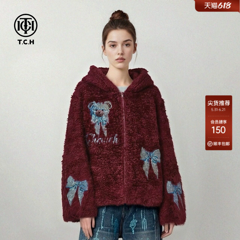 TCH新年穿搭宽松连帽烫钻小熊蝴蝶结酒红色毛毛外套女T78A27E1006