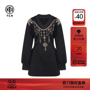 TCH2026秋冬款时尚烫钻加绒V领气质显瘦长袖连衣裙女T75D30E1023