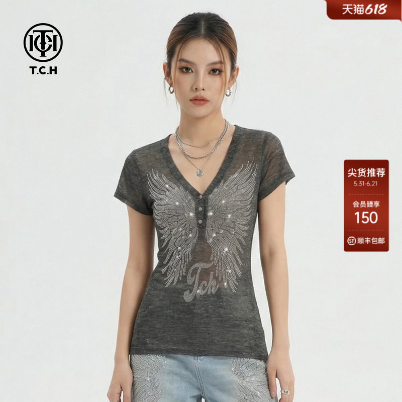 TCH烫钻翅膀针织T恤女深灰色V领修身短袖上衣夏季新款T78A09E1197
