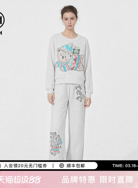 TCH26春潮牌浅灰色小熊烫钻圆领卫衣阔腿休闲裤套装女T78A07E1110