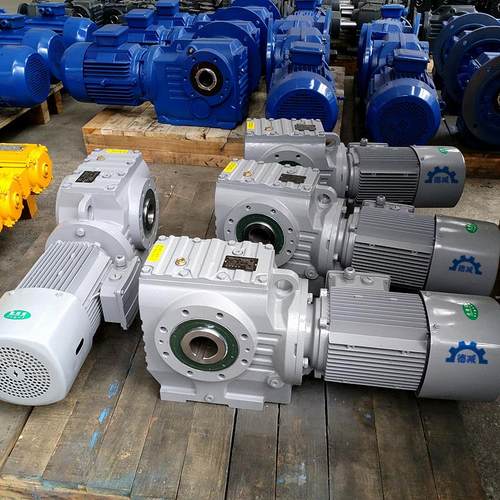 德减牌S87蜗轮齿轮减速机减速器具有自锁功能广泛用于输送机领域