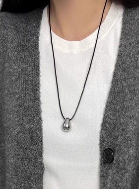 极简冷淡风水滴黑绳项链女