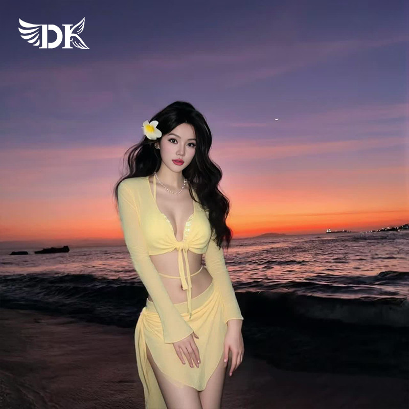 DK泳衣女高级感2025新款比基尼游泳衣四件套分体长袖防晒渡假泳装