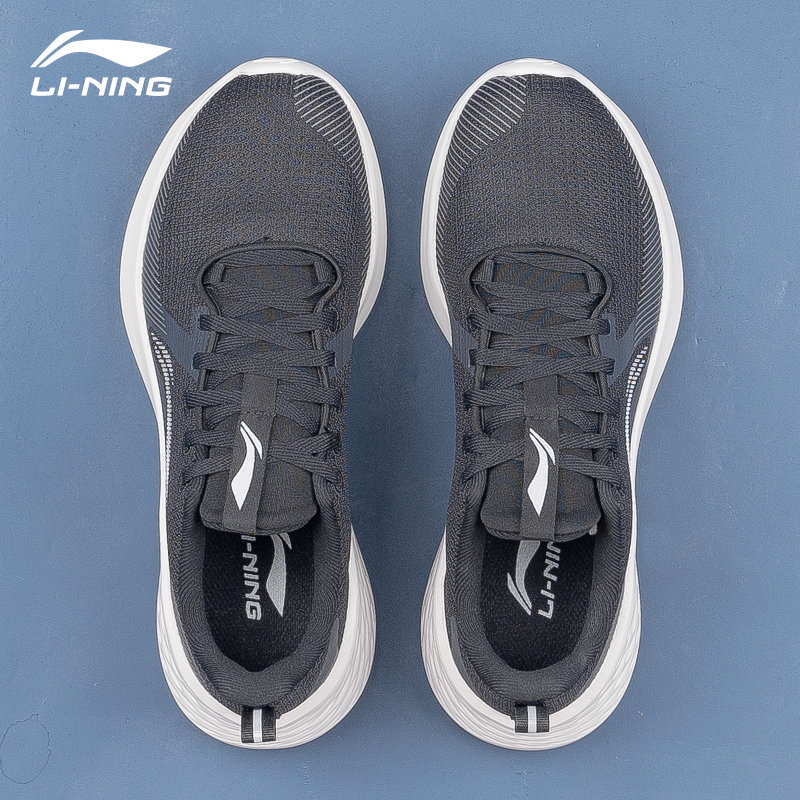 李宁女鞋跑步鞋新款黑色